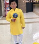 set-ao-dai-gam-be-trai-hoa-tiet-theu-dap-phoi-day-kem-quan-mau-vang-214-tuoi-2