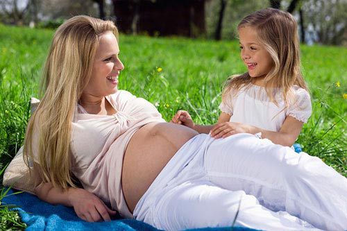 Khi mang thai bà bầu thường mắc một số bệnh ngoài da sau